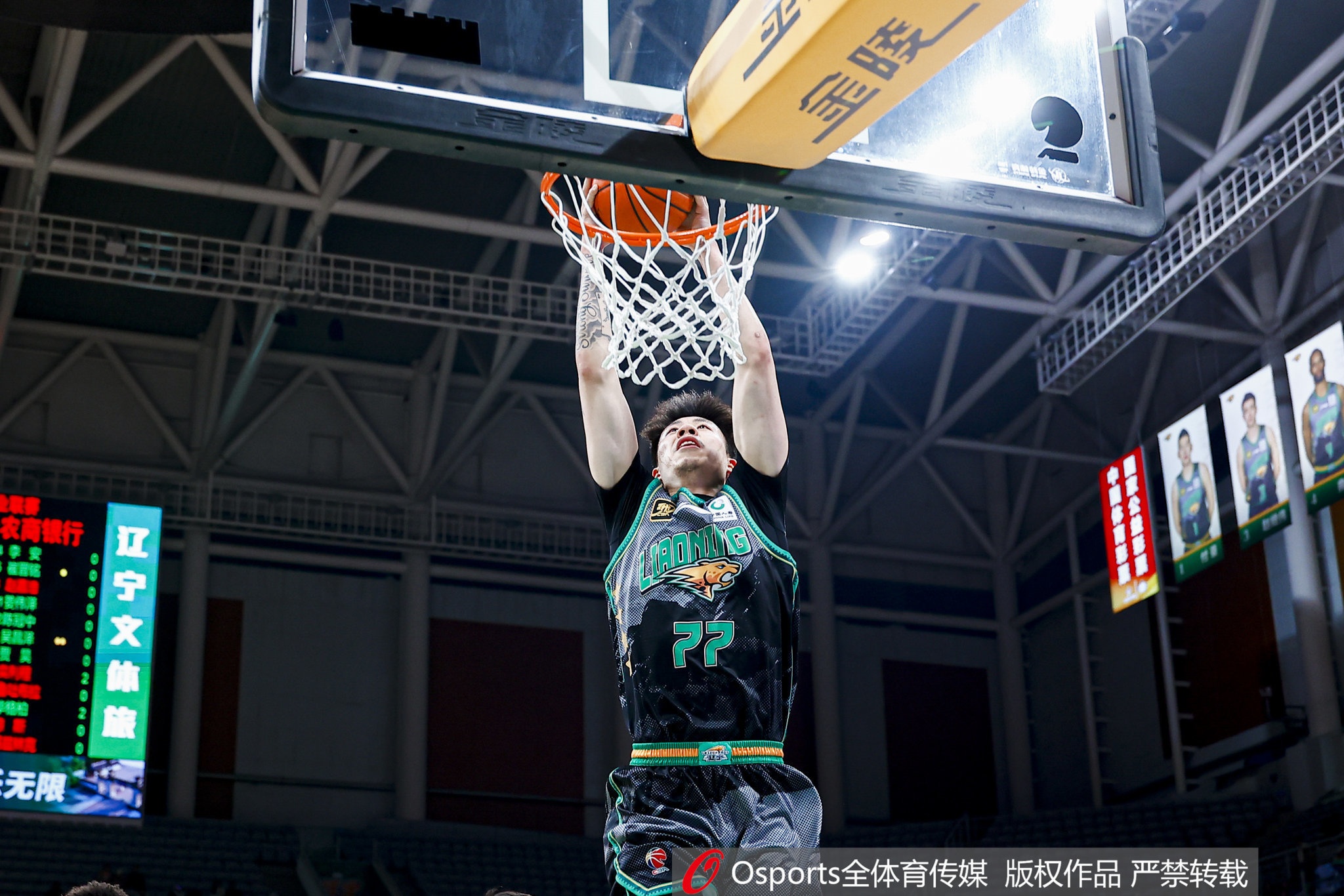 合理且高效！張鎮(zhèn)麟出場24分鐘10中6得12分&送6助攻 正負值+28